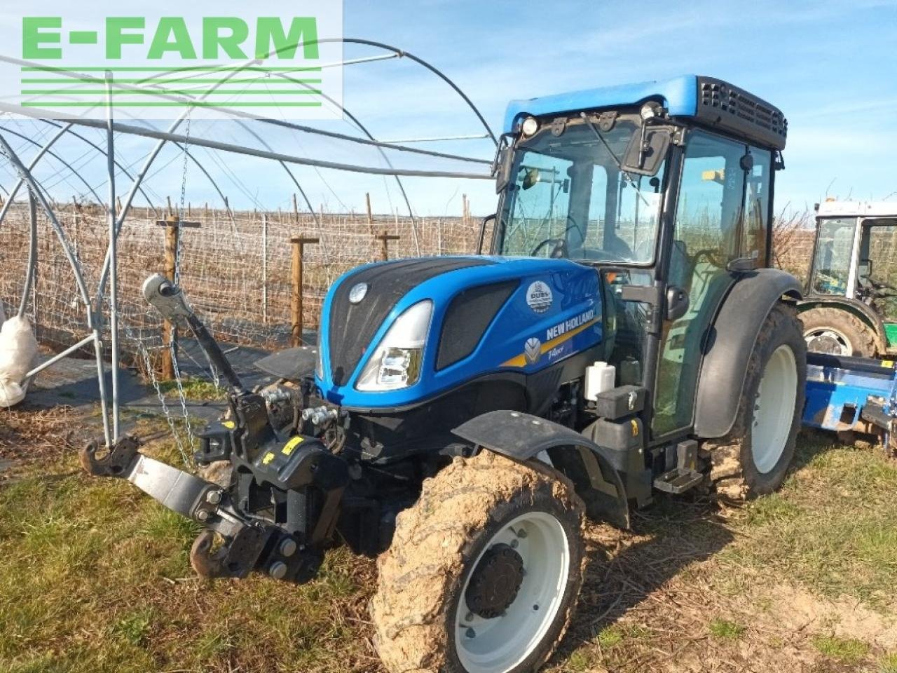 Traktor van het type New Holland t4.80 f F, Gebrauchtmaschine in CHAUVONCOURT (Foto 1)