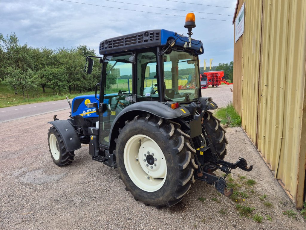 Traktor des Typs New Holland T4.80 F, Gebrauchtmaschine in Chauvoncourt (Bild 5)