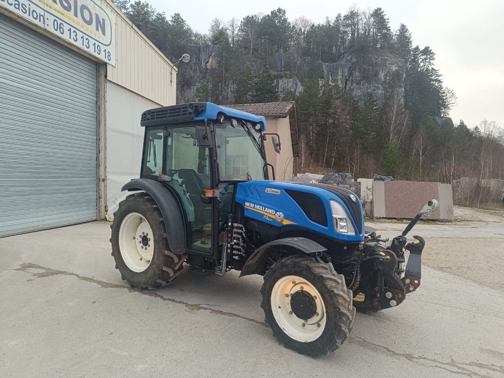 Traktor of the type New Holland T4.80 F, Gebrauchtmaschine in Chauvoncourt (Picture 4)