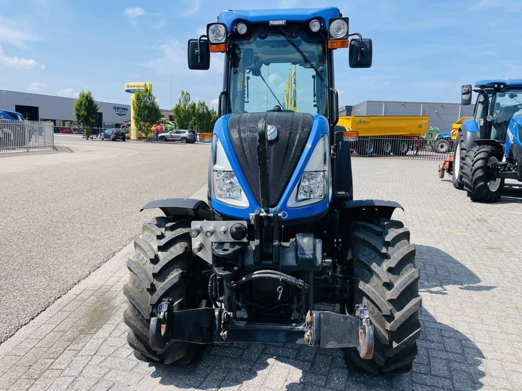 Traktor типа New Holland T4.80N Smalspoor, Gebrauchtmaschine в BOEKEL (Фотография 10)