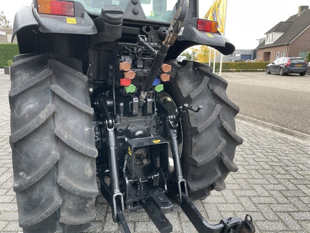 Traktor typu New Holland T4.80N Smalspoor, Gebrauchtmaschine v BOEKEL (Obrázek 2)