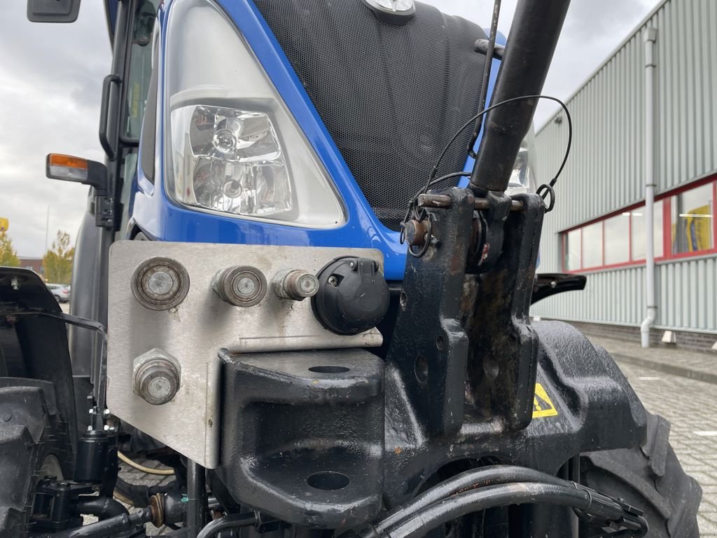 Traktor Türe ait New Holland T4.80N Smalspoor, Gebrauchtmaschine içinde BOEKEL (resim 11)