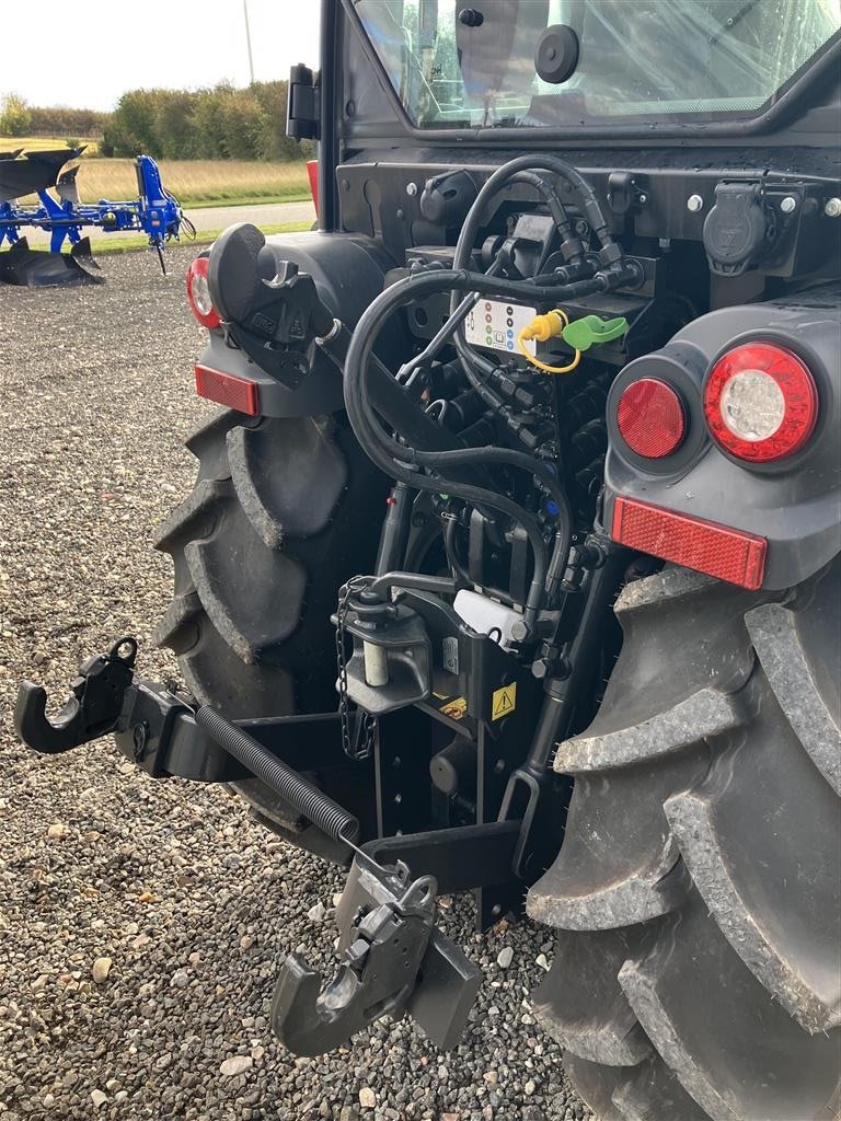 Traktor от тип New Holland T4.80N, Gebrauchtmaschine в Glamsbjerg (Снимка 7)