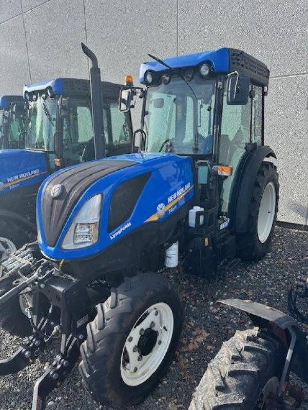 Traktor typu New Holland T4.90N SS, Gebrauchtmaschine w Hadsten (Zdjęcie 2)