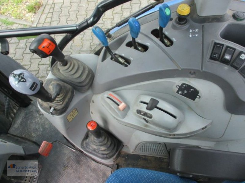 Traktor du type New Holland T4.95 DualCommand, Gebrauchtmaschine en Altenberge (Photo 7)