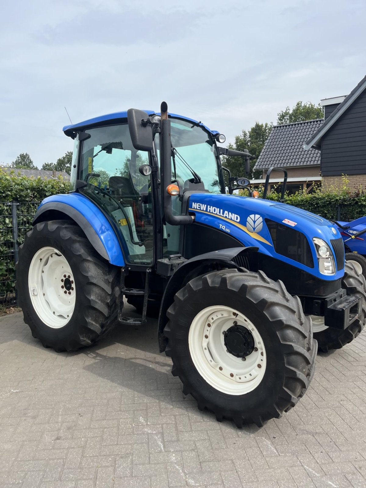 Traktor Türe ait New Holland T4.95, Gebrauchtmaschine içinde Wadenoijen (resim 1)