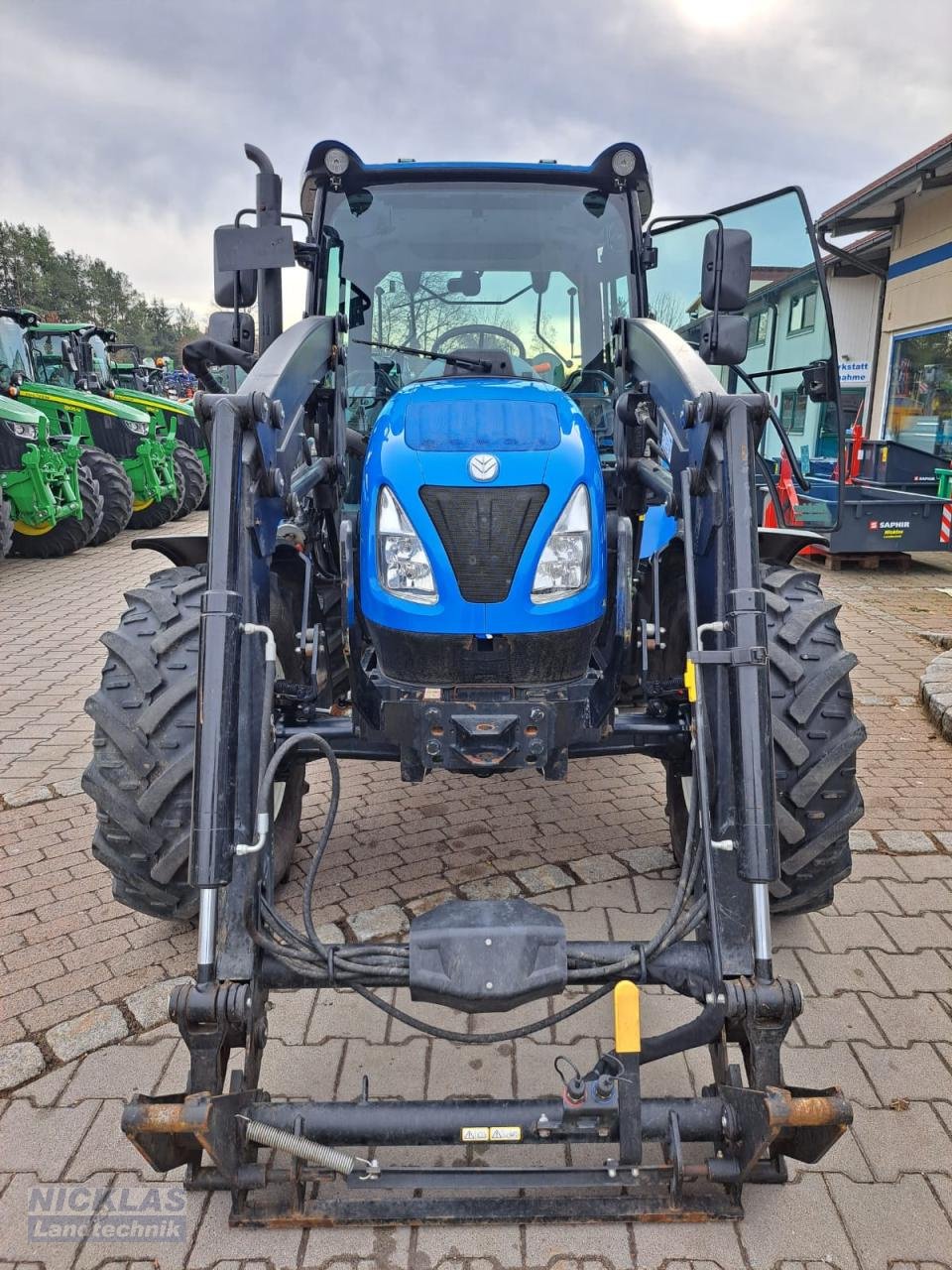 Traktor του τύπου New Holland T4S.55, Gebrauchtmaschine σε Schirradorf (Φωτογραφία 3)