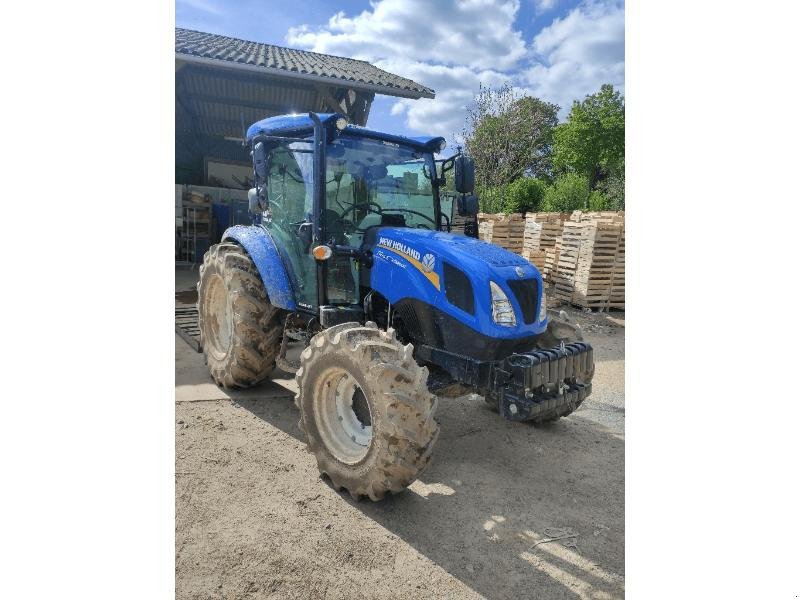 Traktor of the type New Holland T4S.65, Gebrauchtmaschine in PLUMELEC (Picture 1)