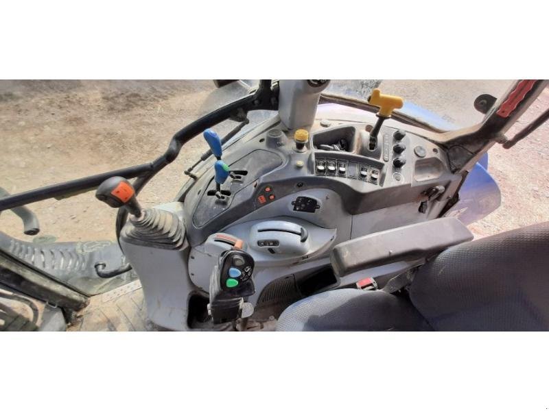 Traktor Türe ait New Holland T5-100EC, Gebrauchtmaschine içinde ANTIGNY (resim 3)