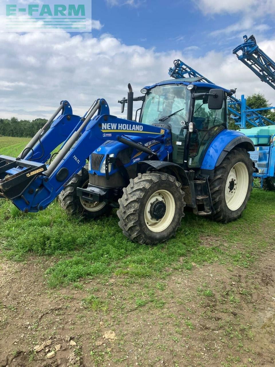 Traktor van het type New Holland t5-105, Gebrauchtmaschine in PONTIVY (56 - MORBIHAN) (Foto 1)