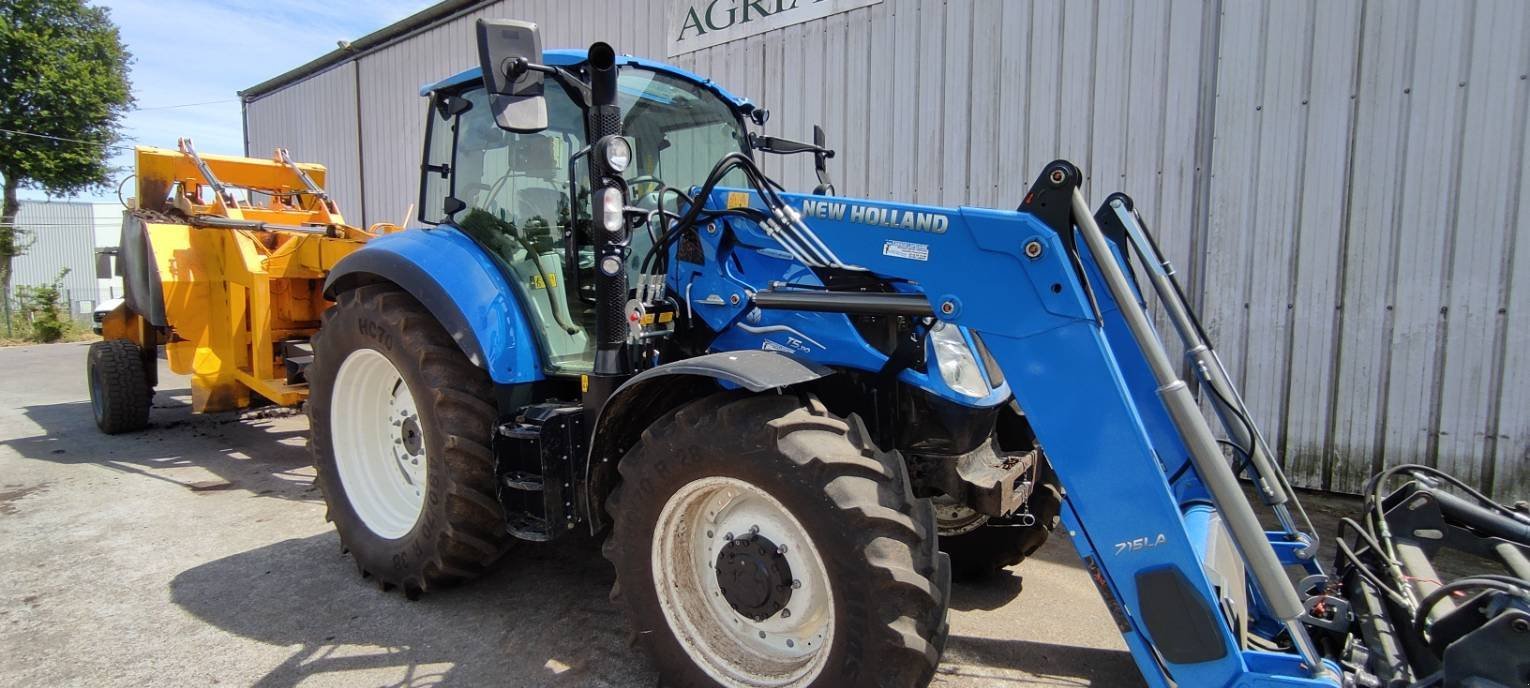 Traktor van het type New Holland T5 110 EC, Gebrauchtmaschine in Le Horps (Foto 1)