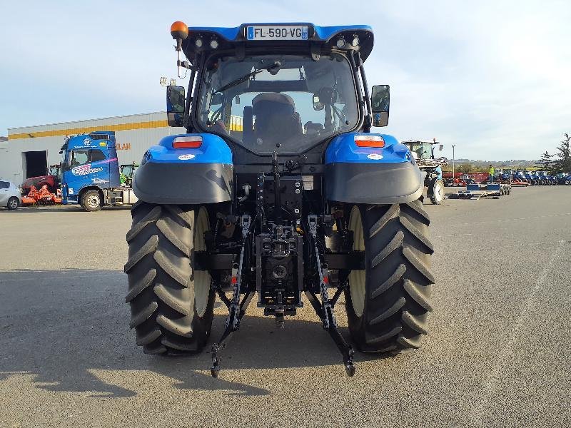 Traktor Türe ait New Holland T5-110AC, Gebrauchtmaschine içinde ANTIGNY (resim 5)