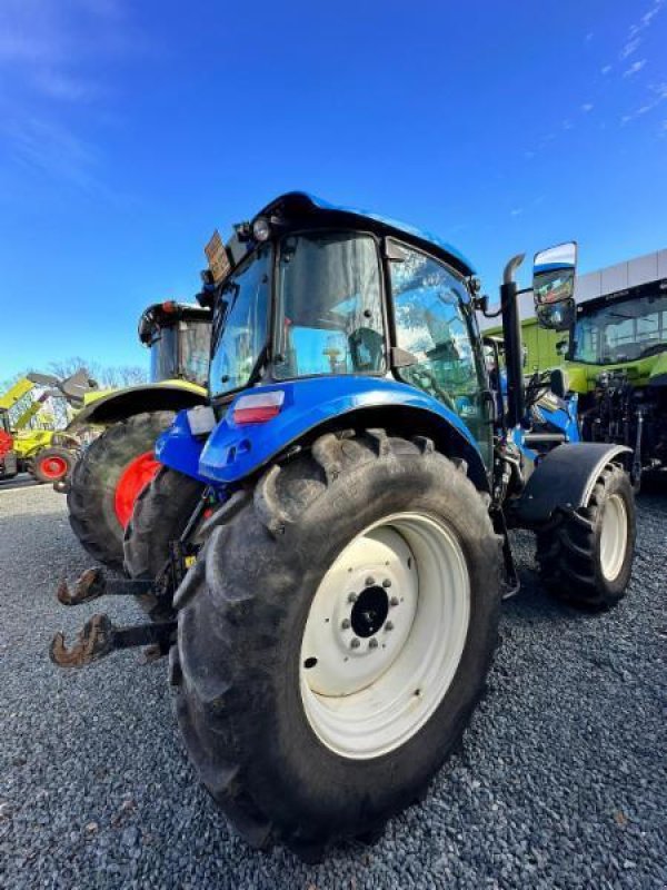 Traktor del tipo New Holland T5 115, Gebrauchtmaschine en Ovidiu jud. Constanta (Imagen 8)