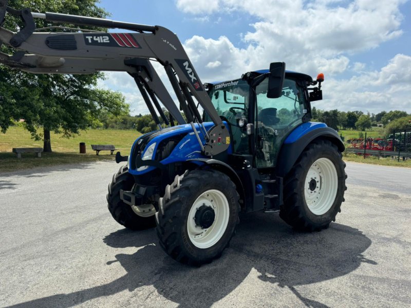 Traktor typu New Holland T5 120 DYNAMIC COMMAND, Gebrauchtmaschine w PIERRE BUFFIERE (Zdjęcie 1)