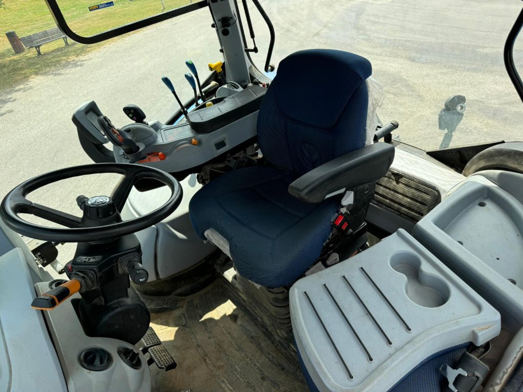 Traktor tipa New Holland T5 120 DYNAMIC COMMAND, Gebrauchtmaschine u PIERRE BUFFIERE (Slika 10)