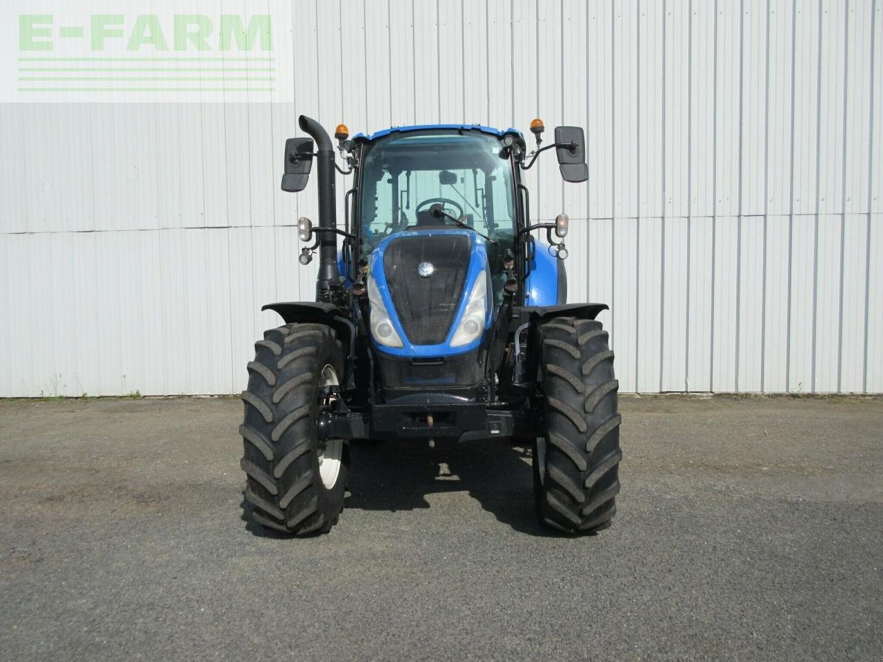 Traktor от тип New Holland t5-120, Gebrauchtmaschine в PLOUIGNEAU (Снимка 5)