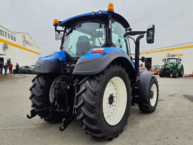 Traktor van het type New Holland T5-130AC, Gebrauchtmaschine in ANTIGNY (Foto 8)