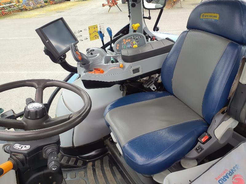 Traktor van het type New Holland T5-130AC, Gebrauchtmaschine in ANTIGNY (Foto 10)