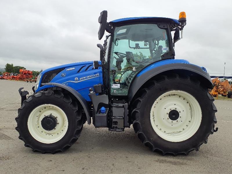 Traktor del tipo New Holland T5-130AC, Gebrauchtmaschine en ANTIGNY (Imagen 5)