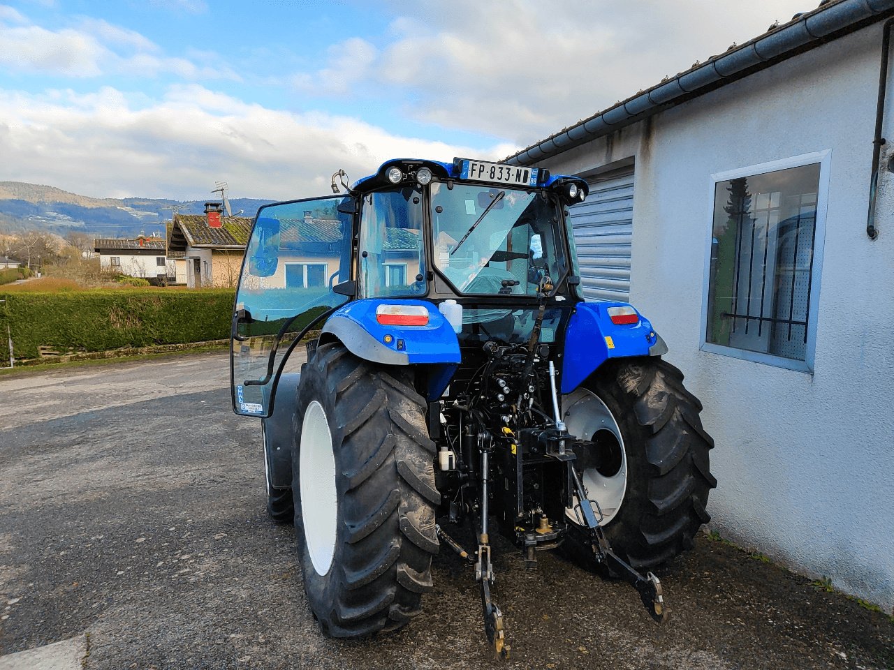 Traktor des Typs New Holland T5,95 DC, Gebrauchtmaschine in Saint-Nabord (Bild 3)