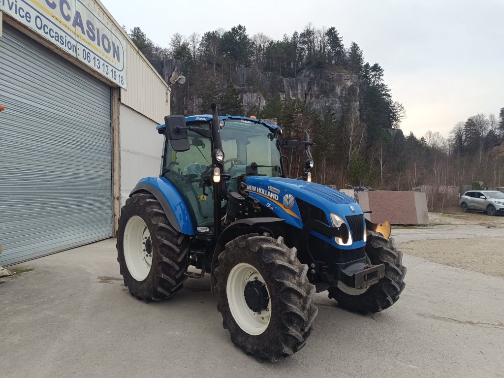 Traktor of the type New Holland T5,95 DC, Gebrauchtmaschine in Lérouville (Picture 2)