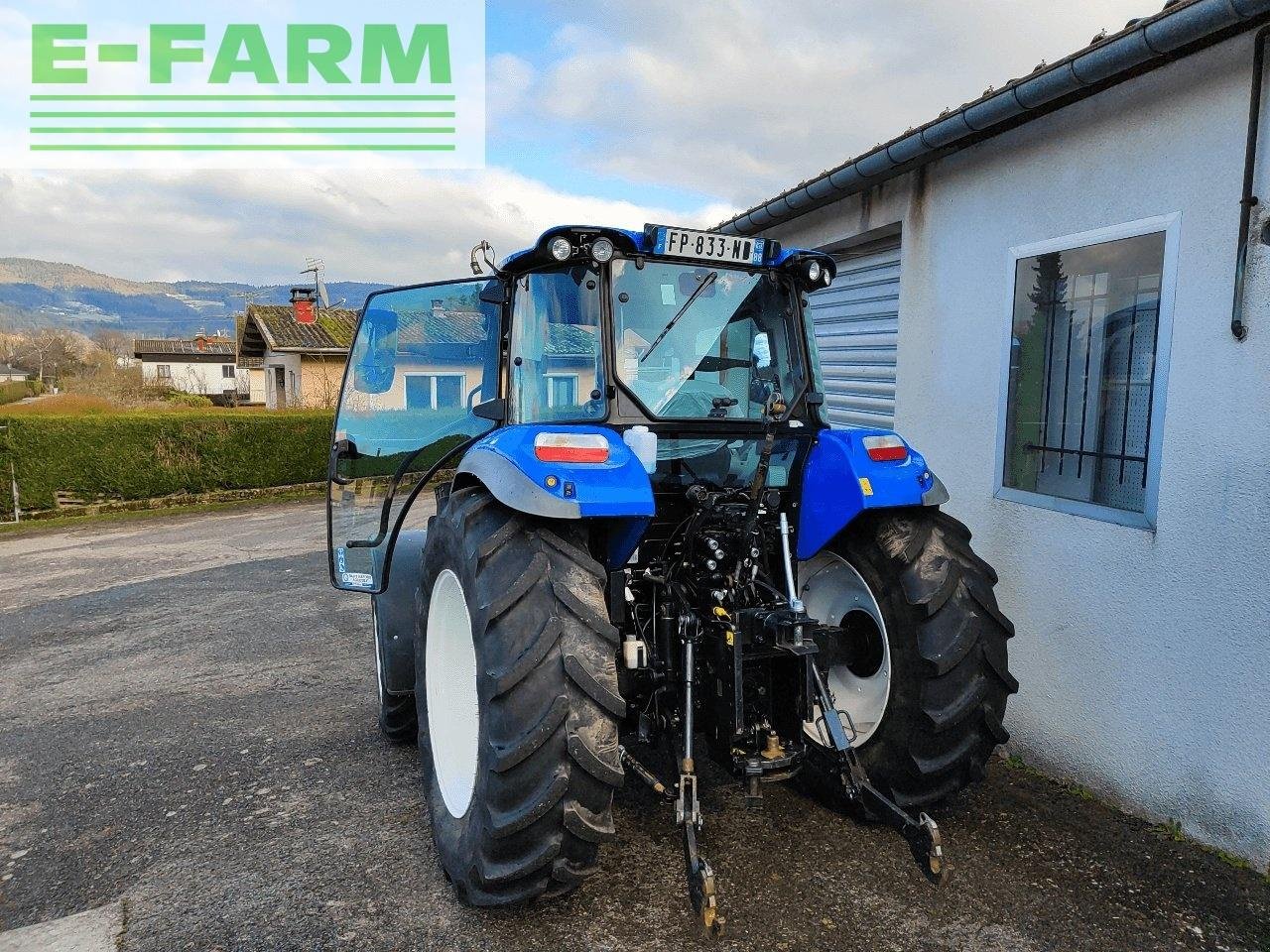 Traktor van het type New Holland t5,95 dc, Gebrauchtmaschine in CHAUVONCOURT (Foto 3)