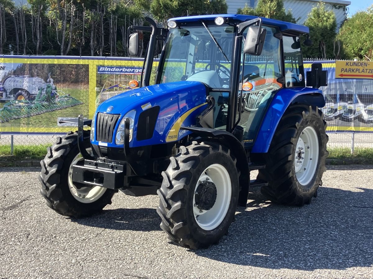 Traktor of the type New Holland T5030, Gebrauchtmaschine in Villach (Picture 1)