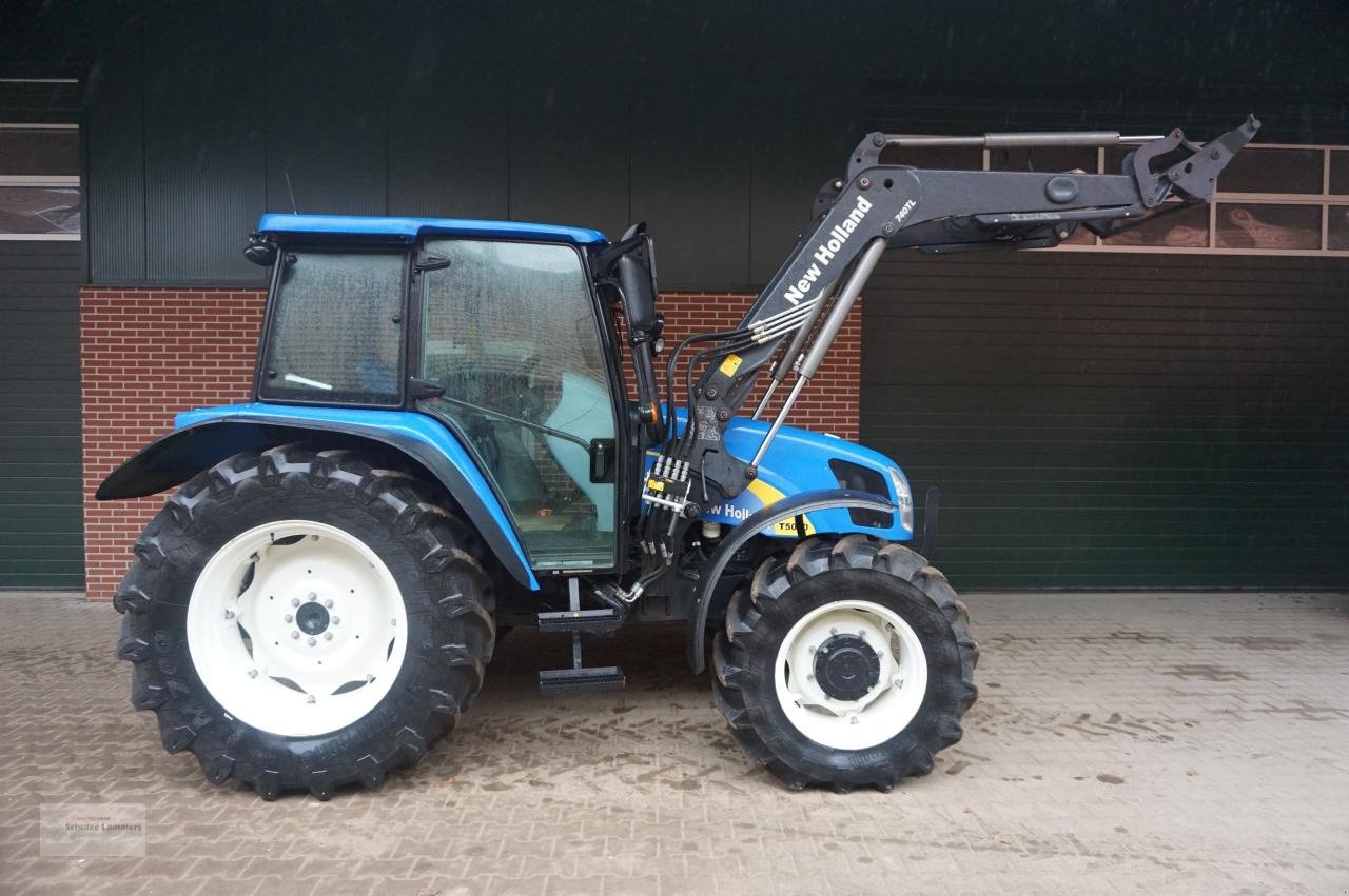 Traktor van het type New Holland T5040 nur 860 Std., Gebrauchtmaschine in Borken (Foto 2)