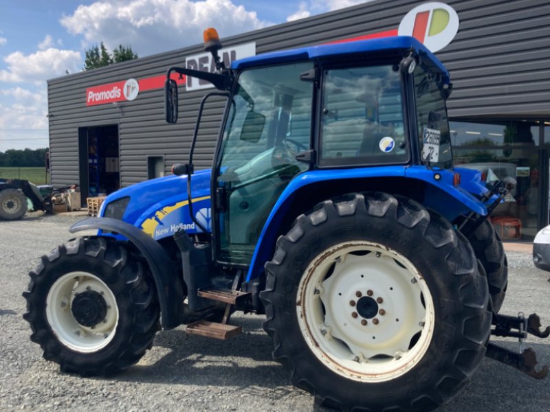 Traktor del tipo New Holland T5050, Gebrauchtmaschine en CORMENON (Imagen 1)