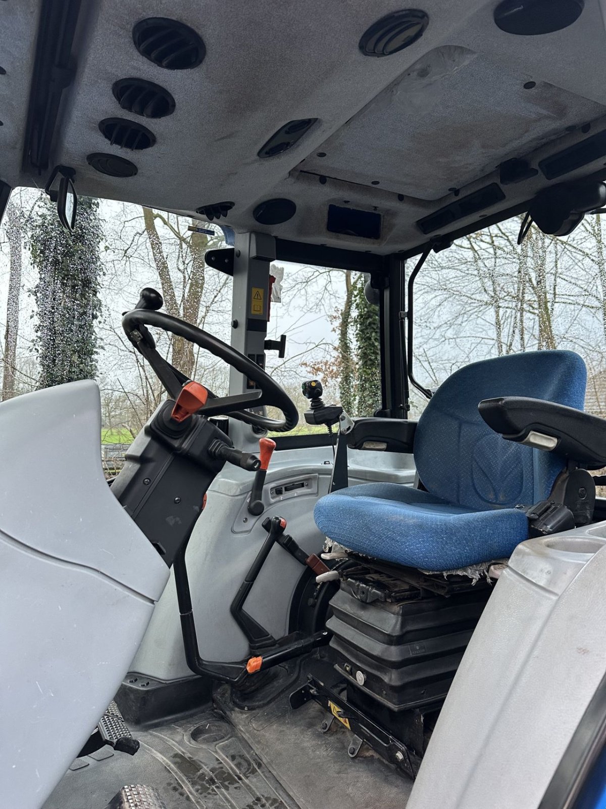 Traktor van het type New Holland T5050, Gebrauchtmaschine in Rossum (Foto 10)