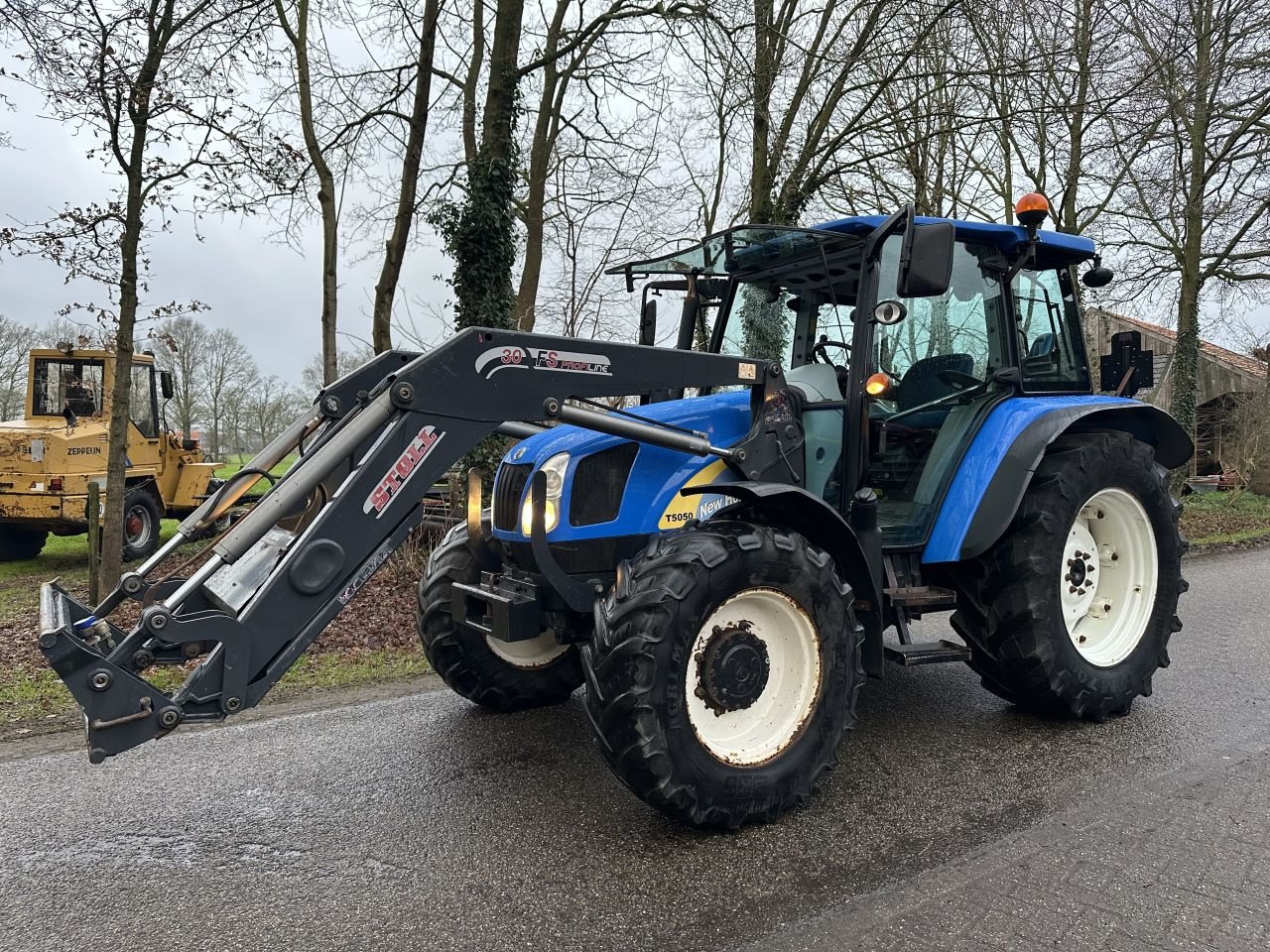 Traktor van het type New Holland T5050, Gebrauchtmaschine in Rossum (Foto 2)