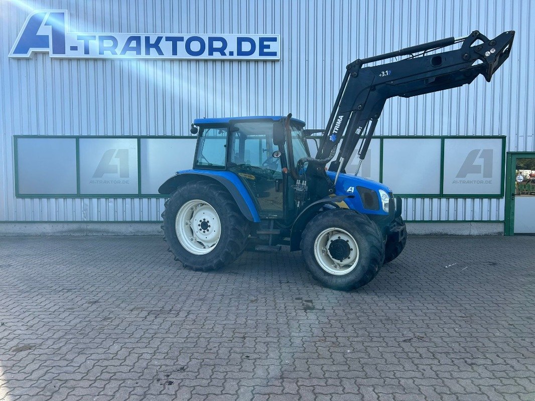 Traktor от тип New Holland T5050, Gebrauchtmaschine в Sittensen (Снимка 2)