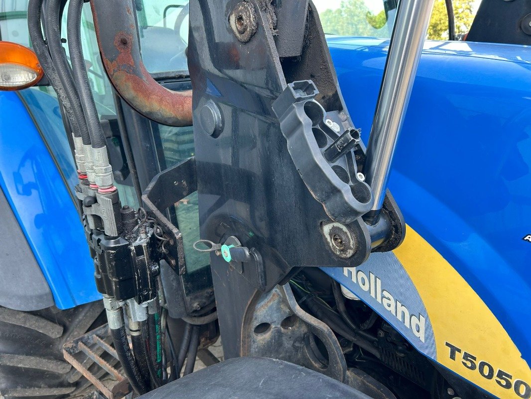 Traktor typu New Holland T5050, Gebrauchtmaschine w Sittensen (Zdjęcie 8)