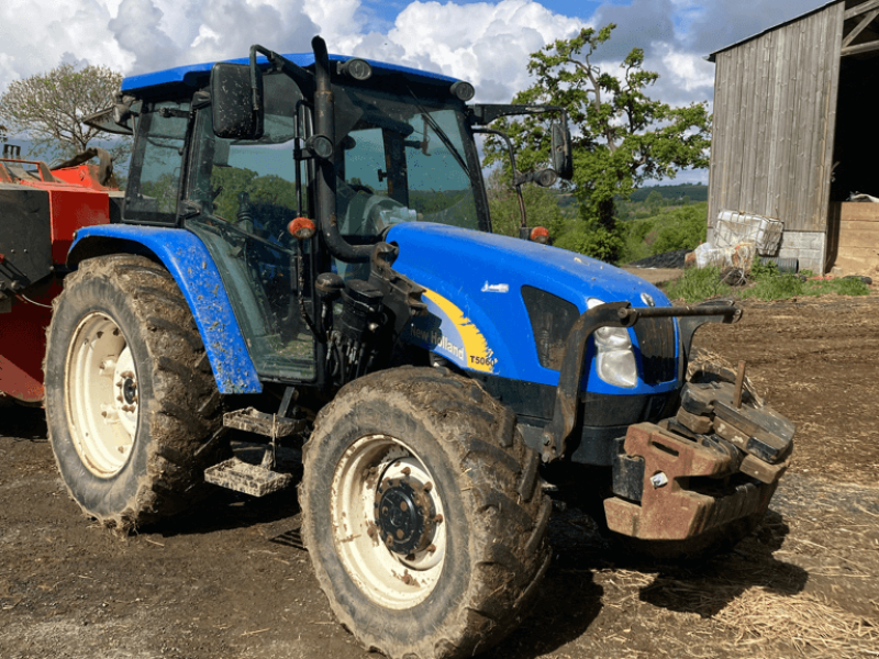 Traktor του τύπου New Holland T5060 DUAL COMMAND, Gebrauchtmaschine σε CONDE SUR VIRE (Φωτογραφία 1)