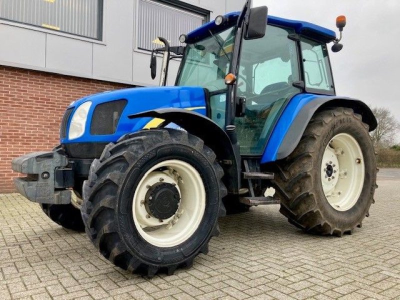 Traktor типа New Holland T5060, Gebrauchtmaschine в Wierden (Фотография 2)