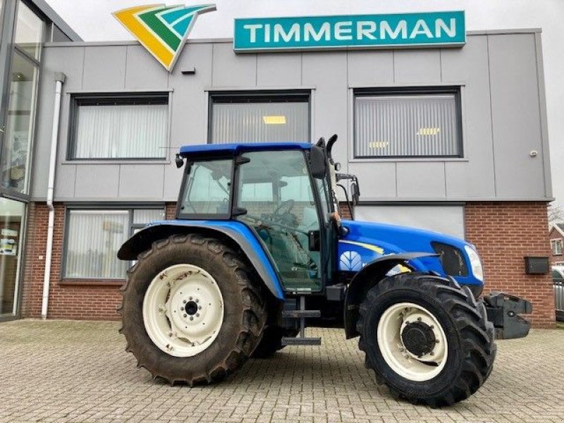 Traktor tipa New Holland T5060, Gebrauchtmaschine u Wierden (Slika 2)