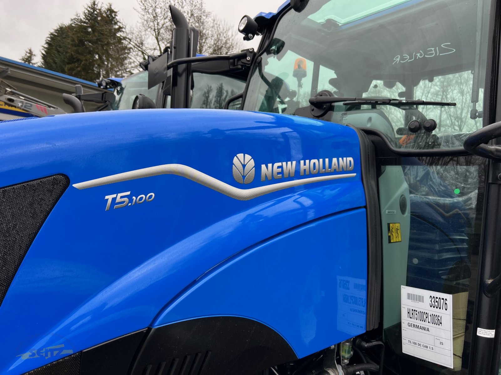 Traktor van het type New Holland T5.100 DC 1.5 HD, Neumaschine in Lindenfels-Glattbach (Foto 10)