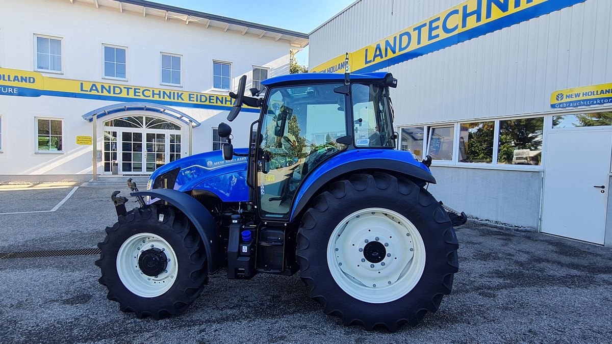 Traktor of the type New Holland T5.100 Dual Command, Neumaschine in Burgkirchen (Picture 7)