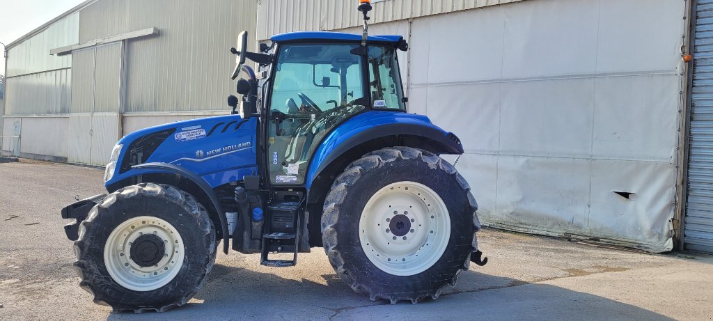 Traktor типа New Holland T5.100 EC, Gebrauchtmaschine в Lérouville (Фотография 5)