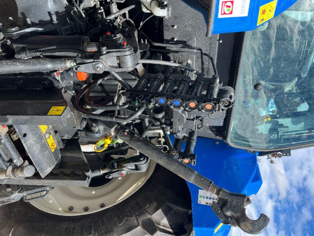 Traktor van het type New Holland T5.100 EC, Gebrauchtmaschine in OSTHEIM (Foto 4)