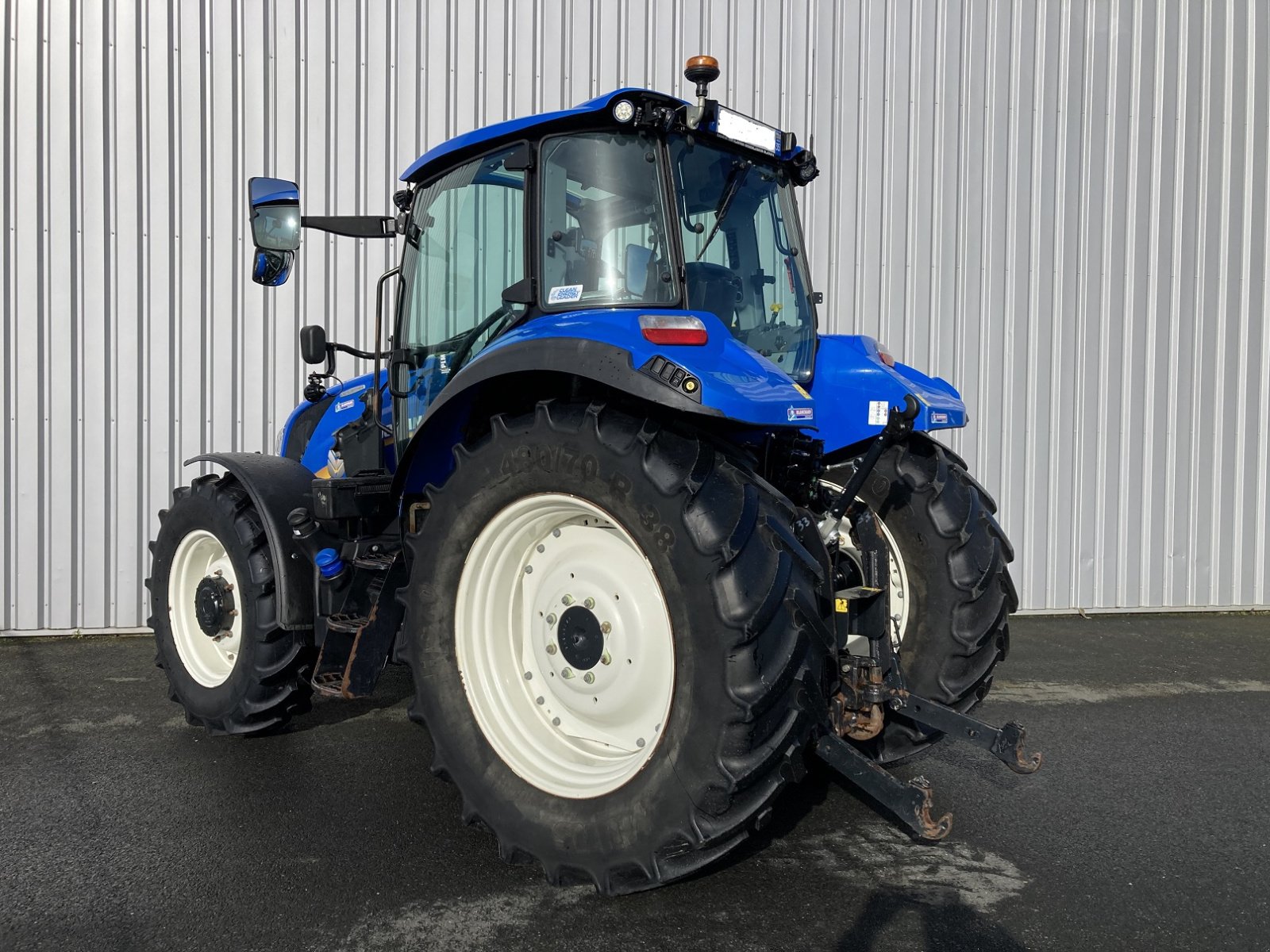 Traktor typu New Holland T5.100 EVOLUTION, Gebrauchtmaschine w TREMEUR (Zdjęcie 4)