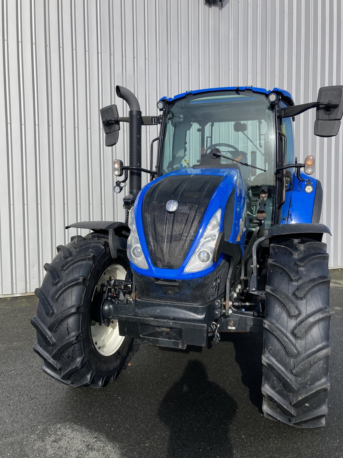 Traktor от тип New Holland T5.100 EVOLUTION, Gebrauchtmaschine в TREMEUR (Снимка 7)