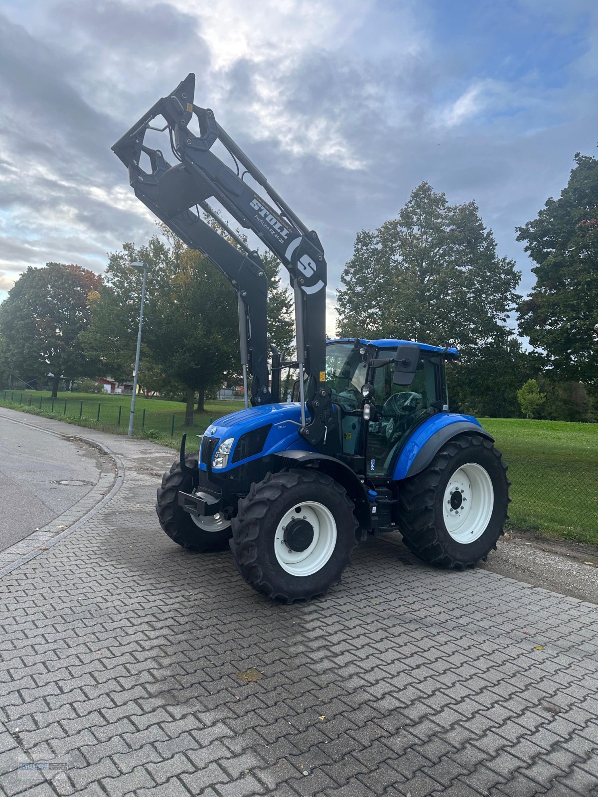 Traktor Türe ait New Holland T5.100, Gebrauchtmaschine içinde Malterdingen (resim 5)