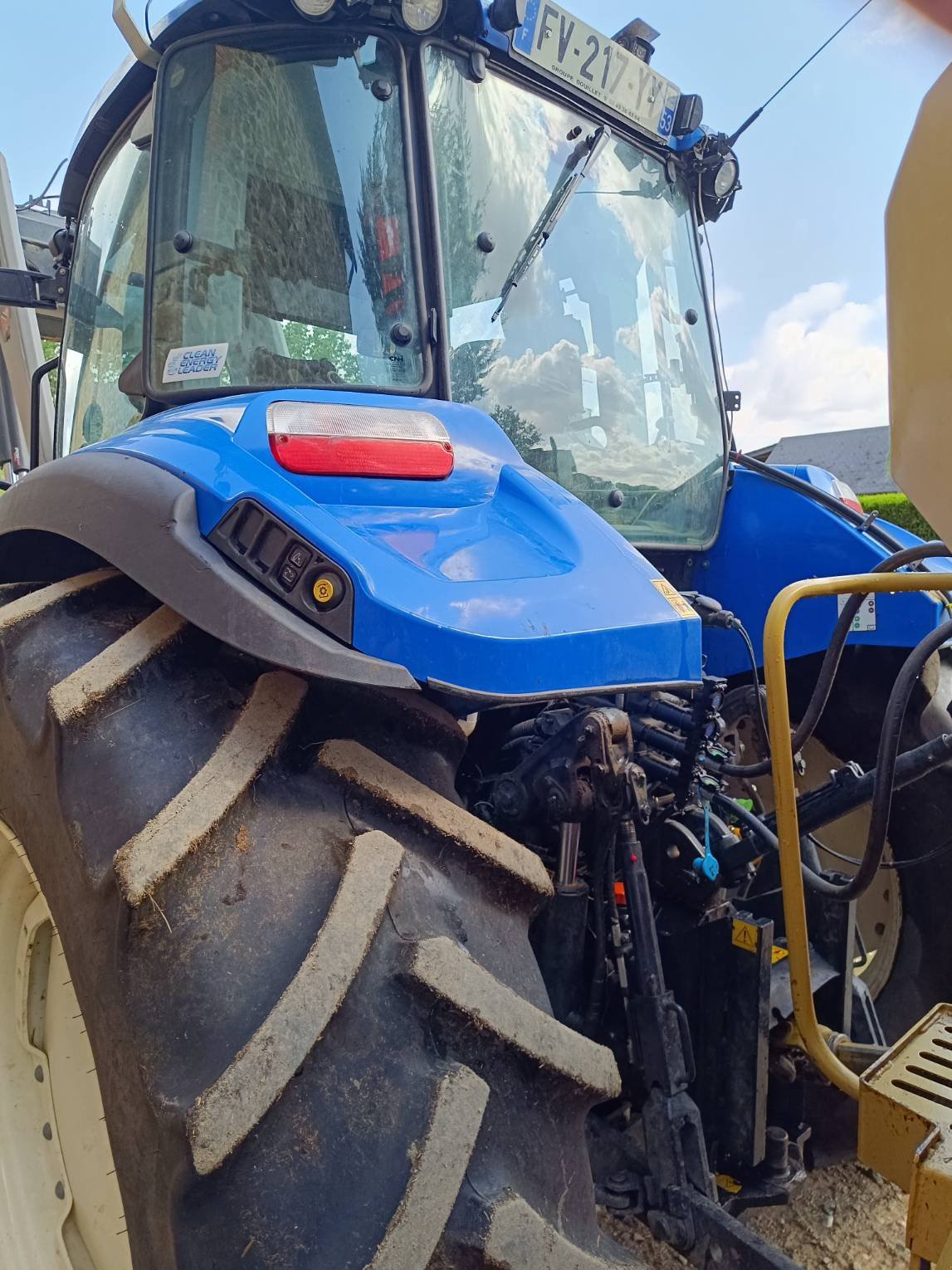 Traktor tip New Holland T5.100EC, Gebrauchtmaschine in Laval (Poză 7)