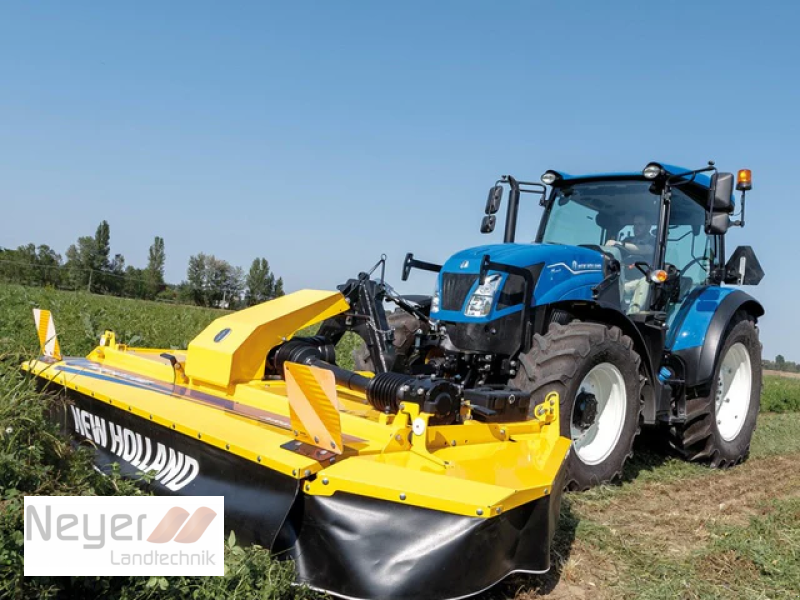 Traktor of the type New Holland T5.100S, Neumaschine in Bad Waldsee Mennisweiler (Picture 1)