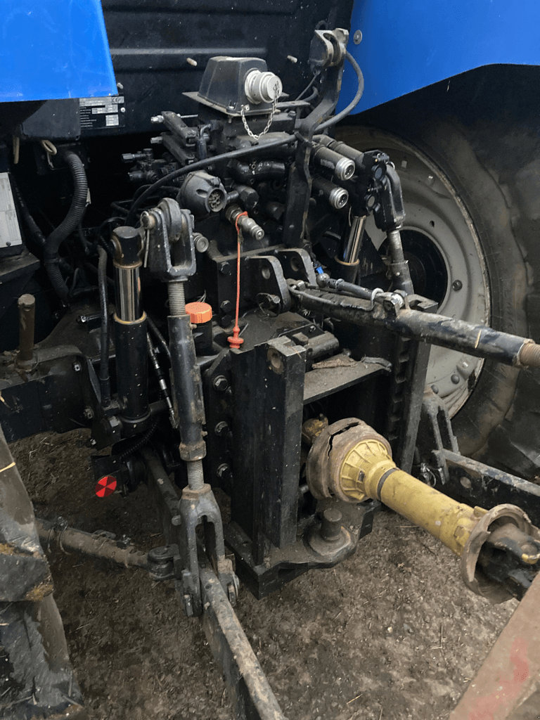 Traktor del tipo New Holland T5.105 ELECTRO COMMAND, Gebrauchtmaschine en CINTHEAUX (Imagen 10)