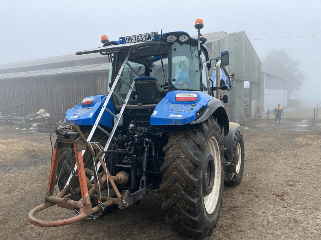 Traktor del tipo New Holland T5.105 ELECTRO COMMAND, Gebrauchtmaschine en CINTHEAUX (Imagen 8)