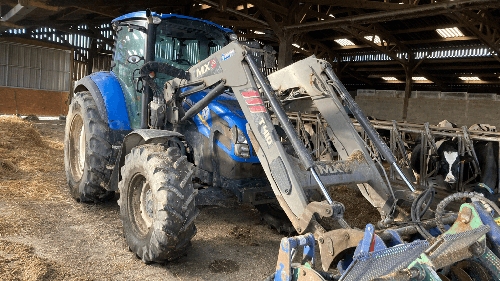 Traktor typu New Holland T5.105 ELECTRO COMMAND, Gebrauchtmaschine v CONDE SUR VIRE (Obrázek 1)