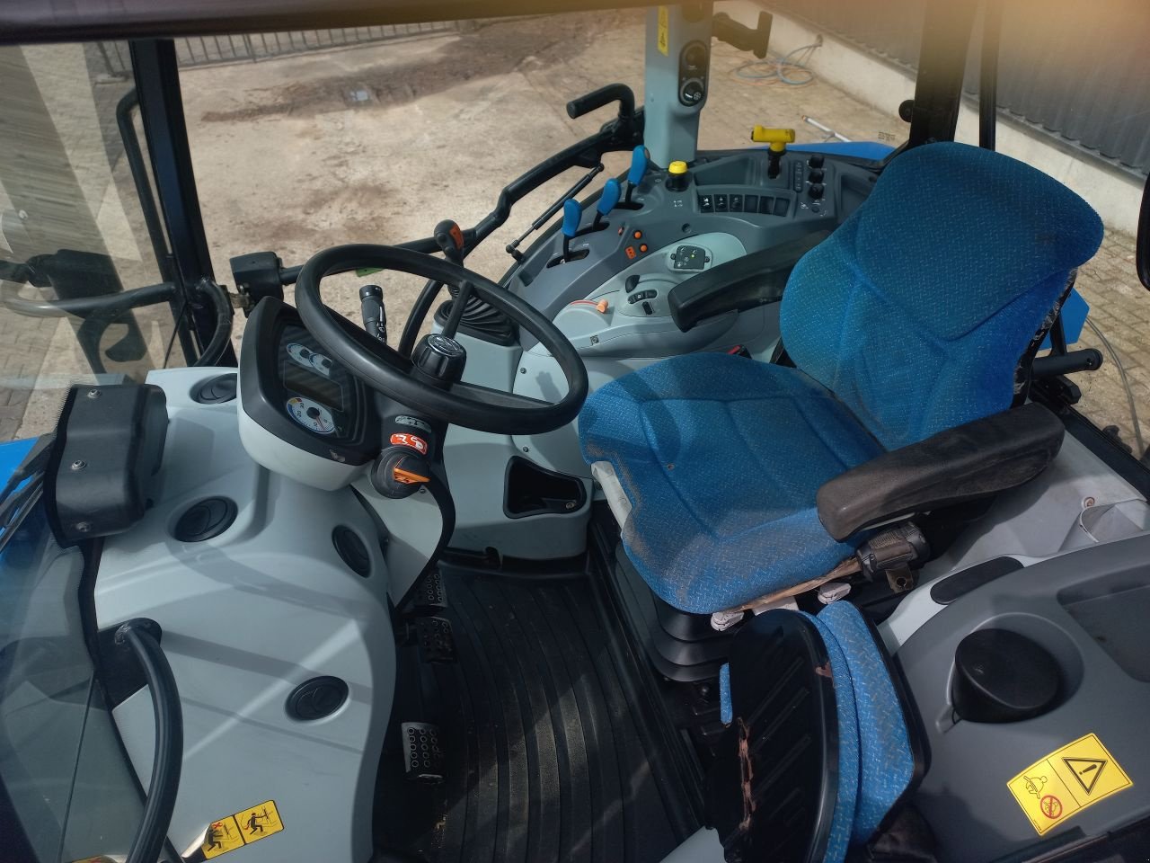 Traktor του τύπου New Holland T5.105 elektrocommand, Gebrauchtmaschine σε Daarle (Φωτογραφία 10)