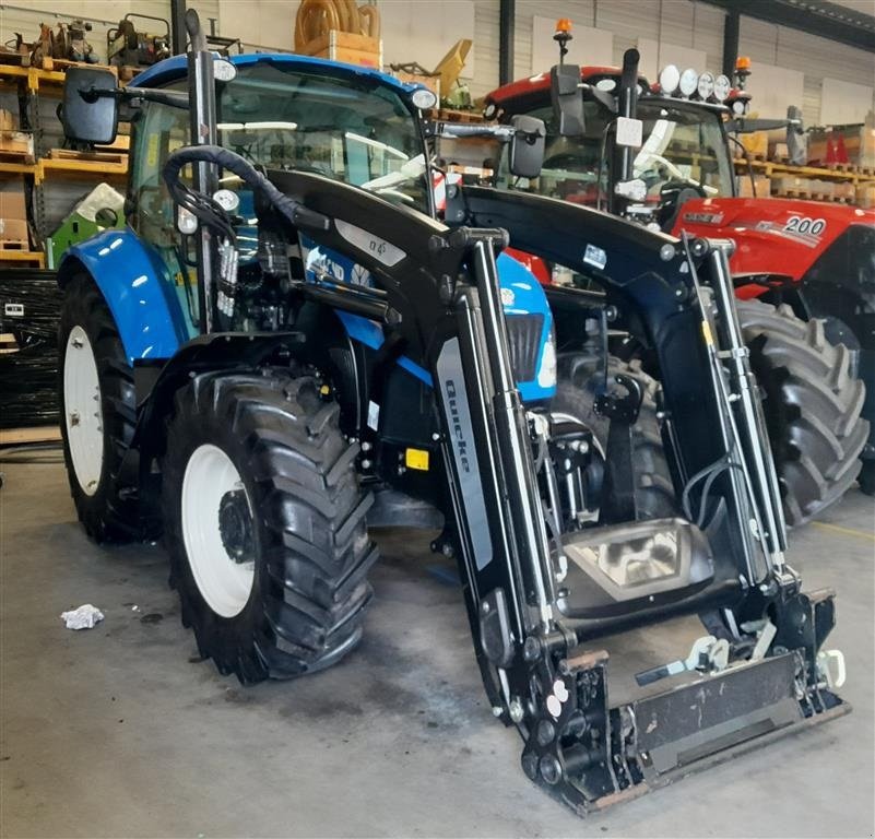 Traktor des Typs New Holland T5.105 med frontlæsser, Gebrauchtmaschine in Horsens (Bild 4)